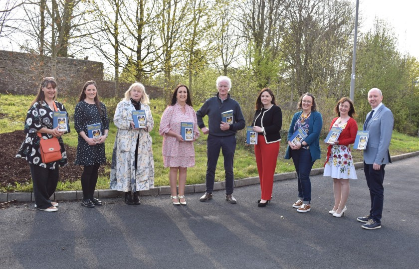 Duncan Stewart pictured with contributors 